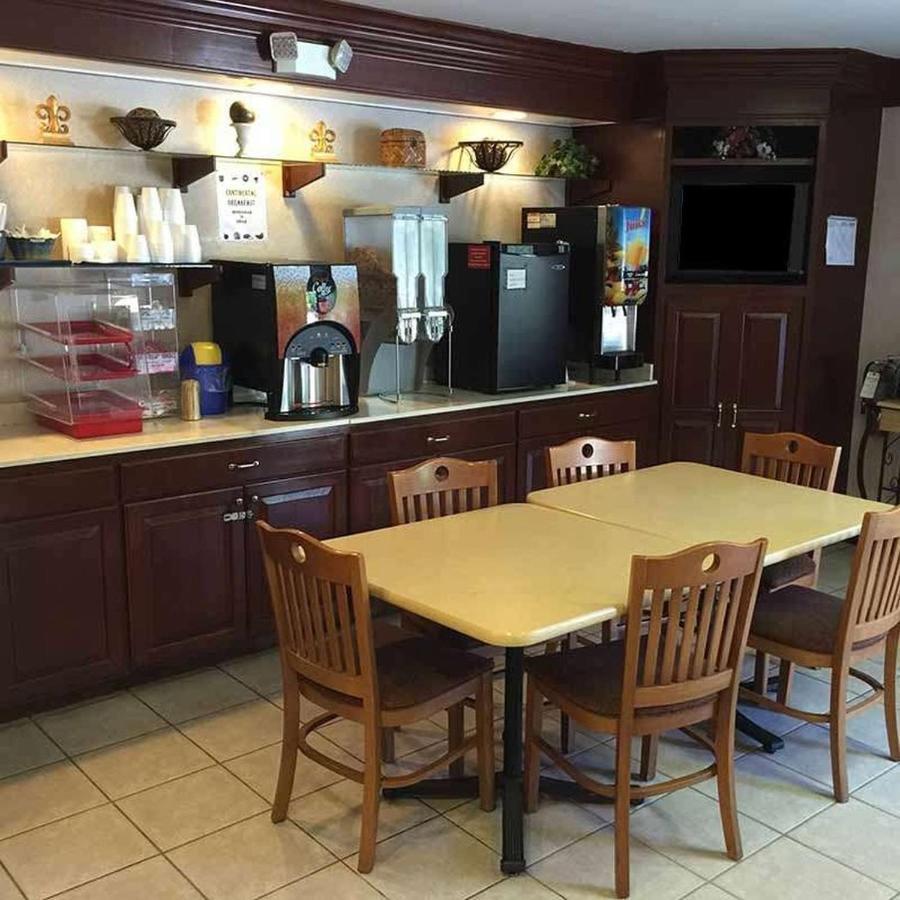 Astoria Hotel Danville North Εξωτερικό φωτογραφία