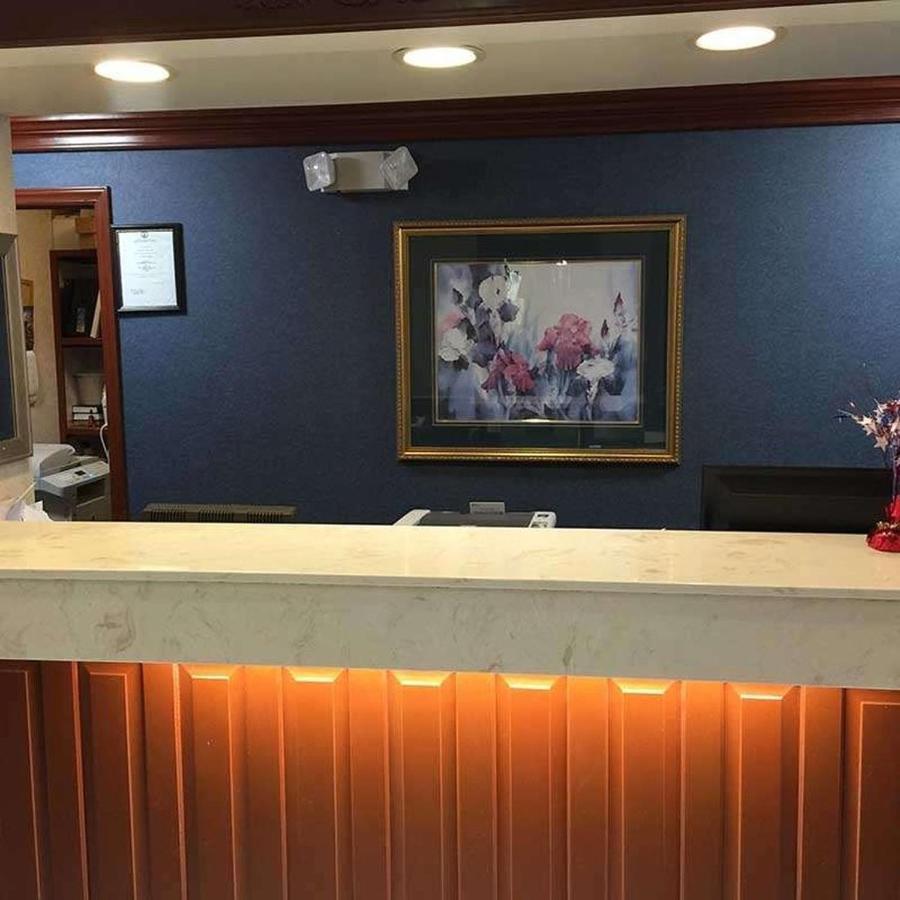 Astoria Hotel Danville North Εξωτερικό φωτογραφία