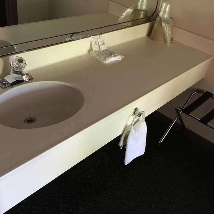 Astoria Hotel Danville North Εξωτερικό φωτογραφία