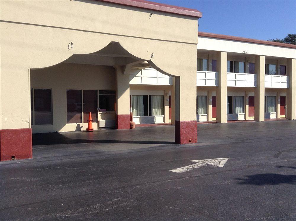 Astoria Hotel Danville North Εξωτερικό φωτογραφία