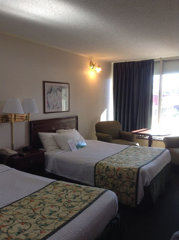 Astoria Hotel Danville North Εξωτερικό φωτογραφία