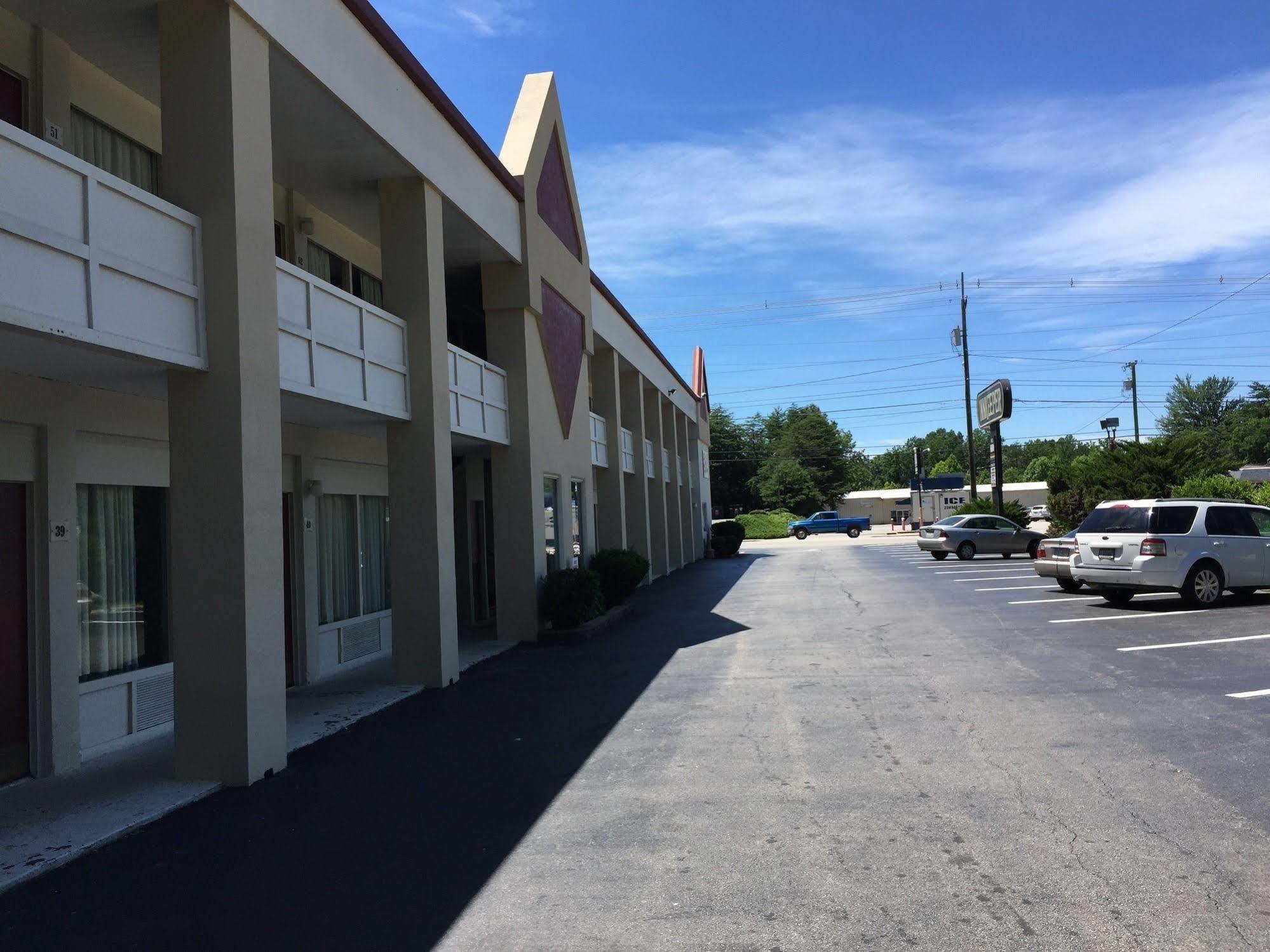 Astoria Hotel Danville North Εξωτερικό φωτογραφία