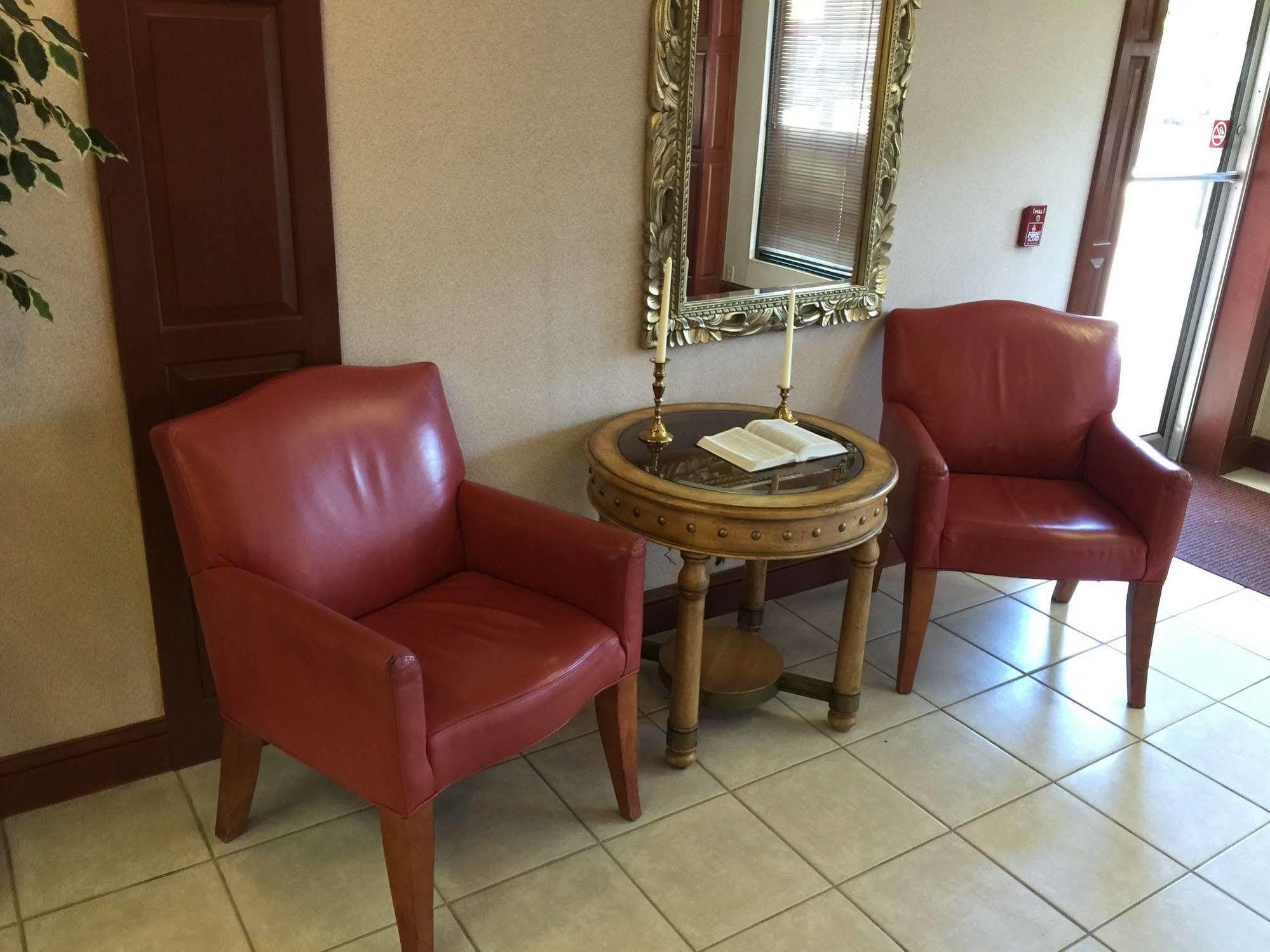 Astoria Hotel Danville North Εξωτερικό φωτογραφία