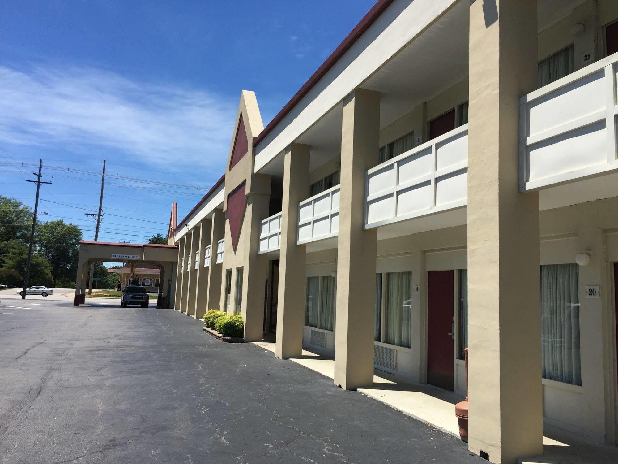 Astoria Hotel Danville North Εξωτερικό φωτογραφία